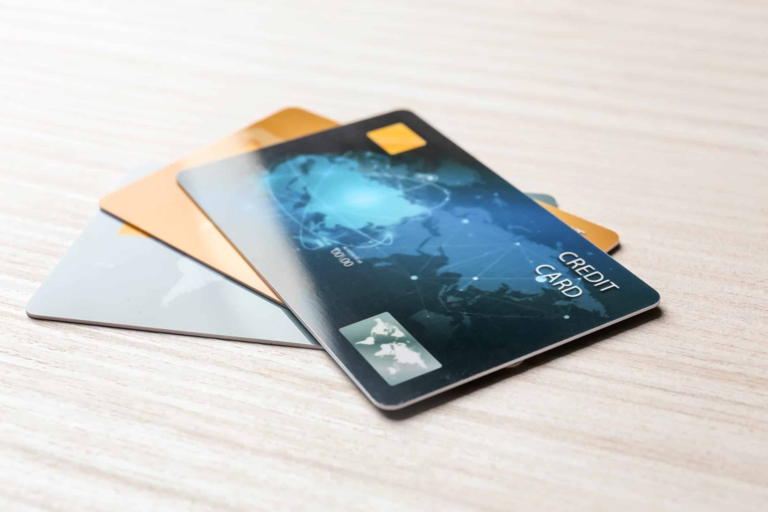 Kartu Kredit Luar Negeri & Dalam Negeri? Ini Perbedaan Benefitnya