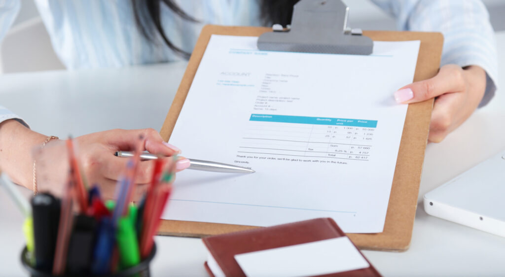 Contoh Invoice Tagihan Jasa Proyek: Format & Cara Mengelolanya